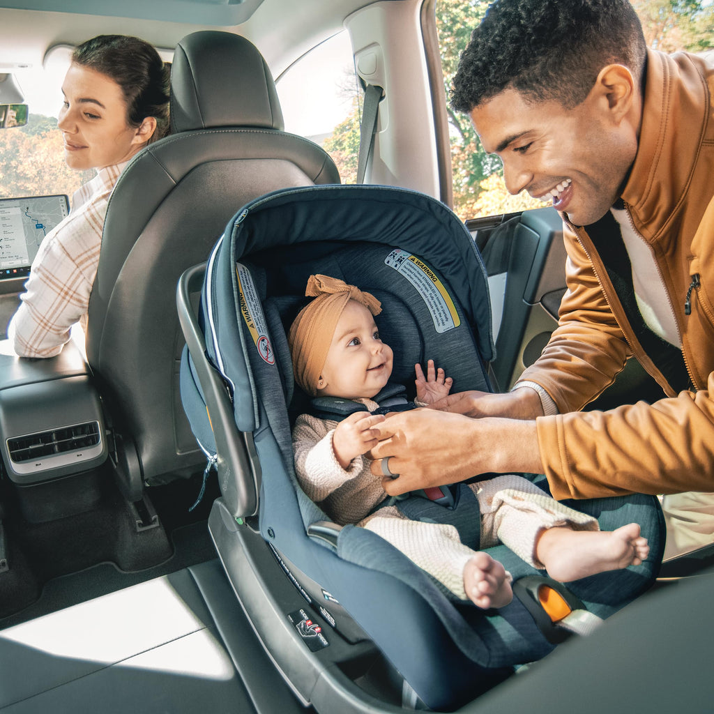 Rear-Facing Infant Car Seat Base C772