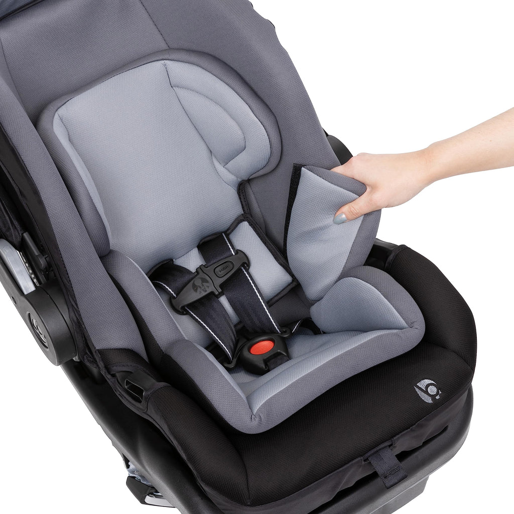 Dash Black Infant Car Seat X867